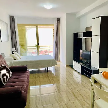 Apartamento Puerta Del Sol Trm Only Adults Aparts Torremolinos