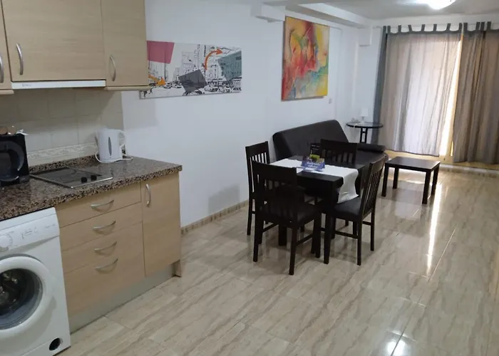 Appartamento Puerta Del Sol Trm Only Adults Aparts Torremolinos